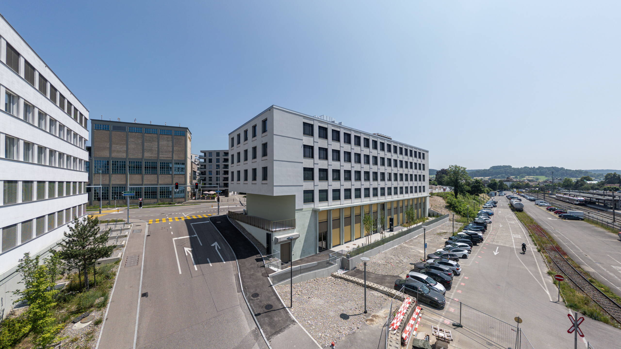 vitaone Aussenansicht vom Bahnhof vitaone Aussenansicht vom Bahnhof, unter Passerelle
